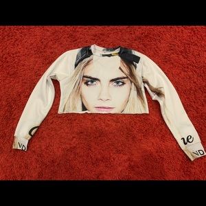HAND CROPPED CARA DELEVINGNE SWEATER WITH CUT NECK